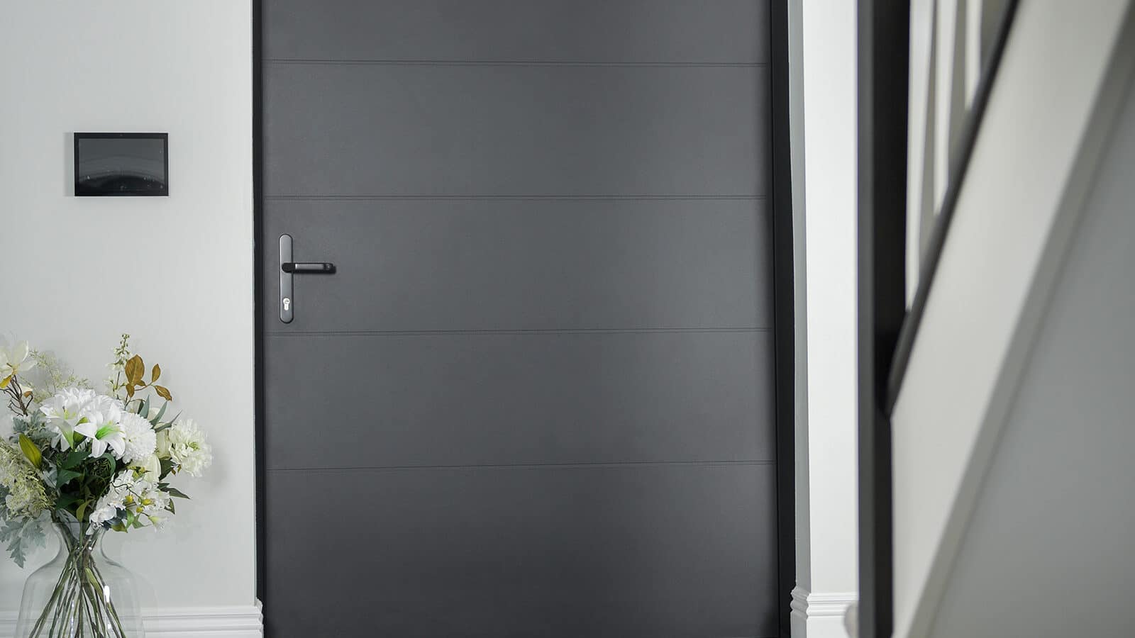 S-700 Pivot Door