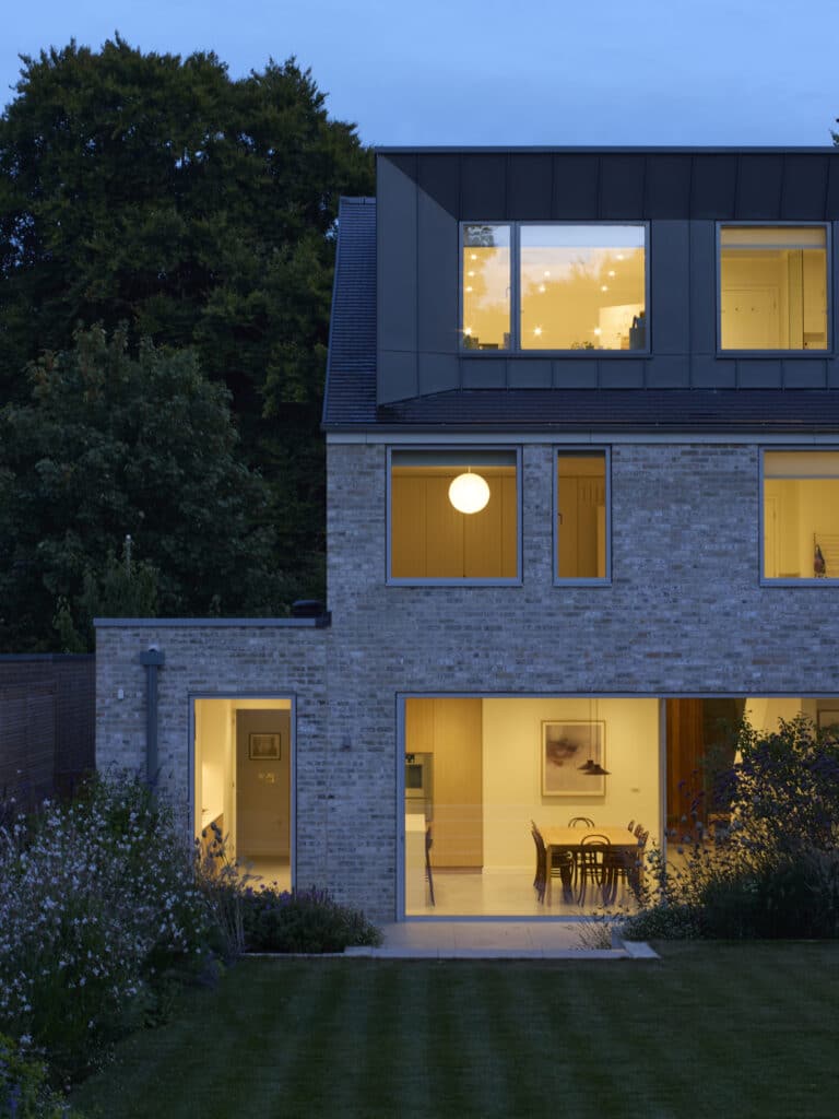Romsey Road - VELFAC V200E
